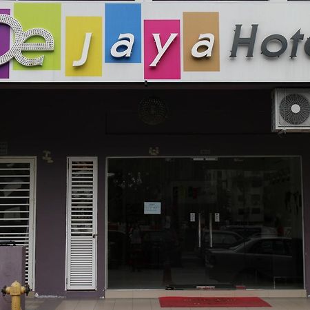De Jaya Hotel เปอตาลิงจายา ภายนอก รูปภาพ