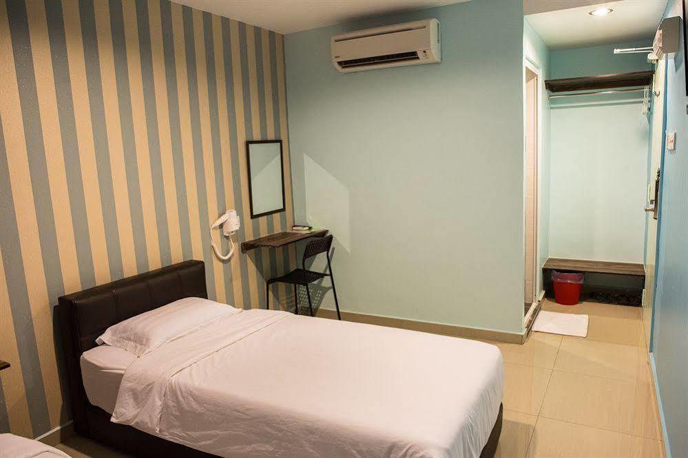De Jaya Hotel เปอตาลิงจายา ภายนอก รูปภาพ