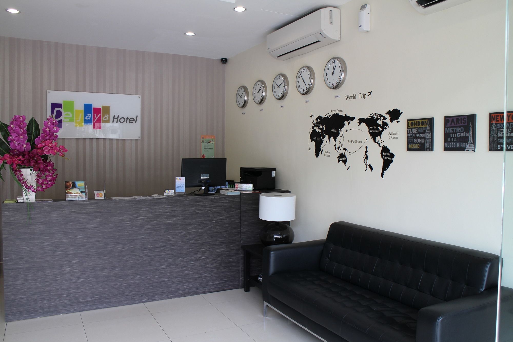 De Jaya Hotel เปอตาลิงจายา ภายนอก รูปภาพ