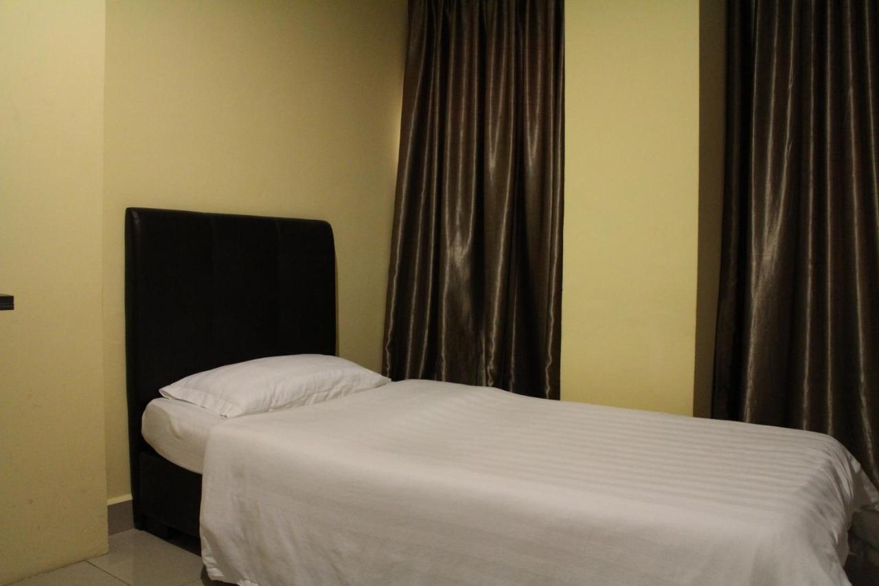 De Jaya Hotel เปอตาลิงจายา ภายนอก รูปภาพ